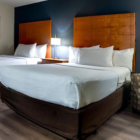 Ferndale American Inn & Suites מראה חיצוני תמונה